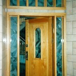 דלת זכוכית מעוצבת משולבת עץ 